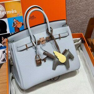 Classic Hermes Bag: A Stylish and Versatile Choice for Elegance